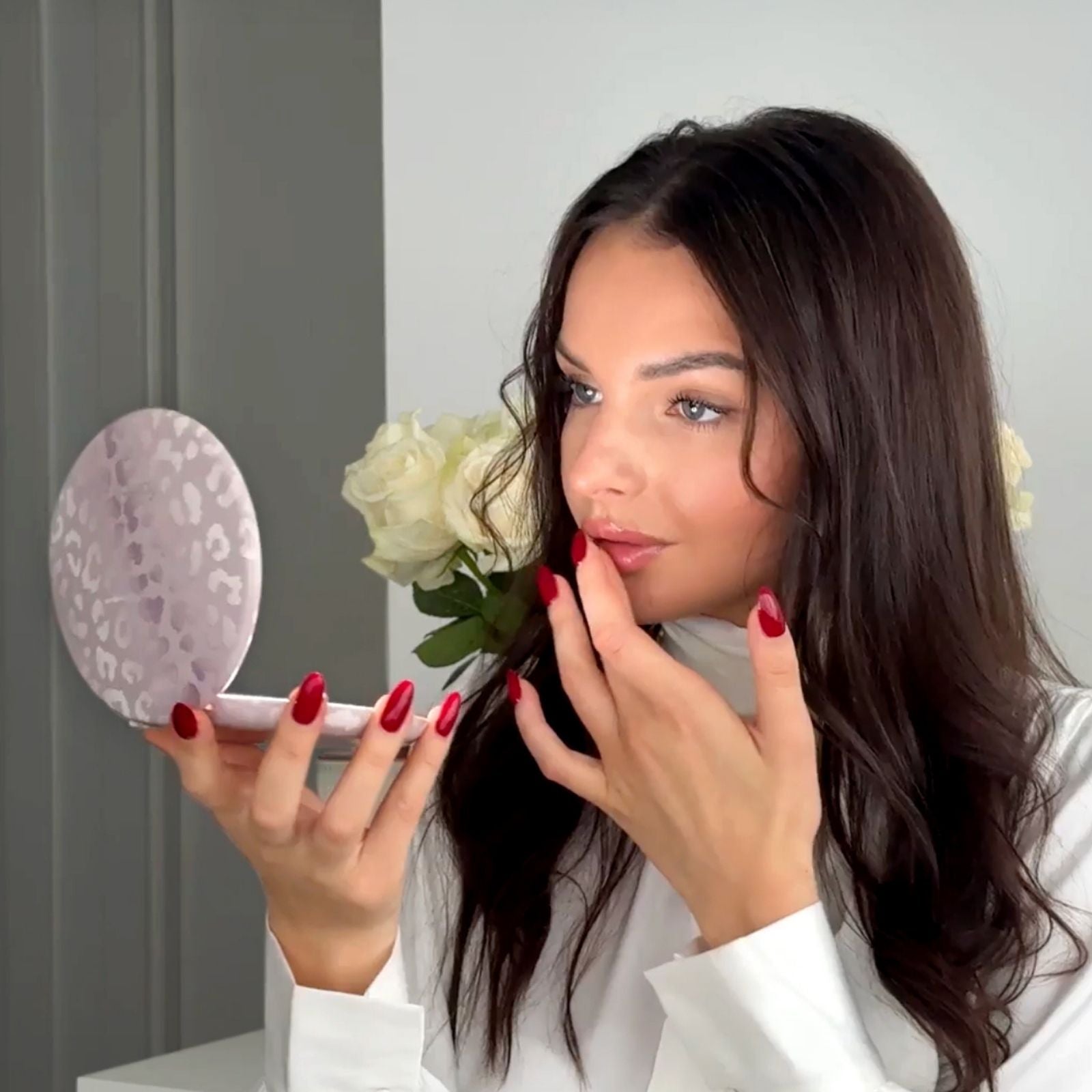 Taylor LED Compact Mirror | Cosmic Leopard