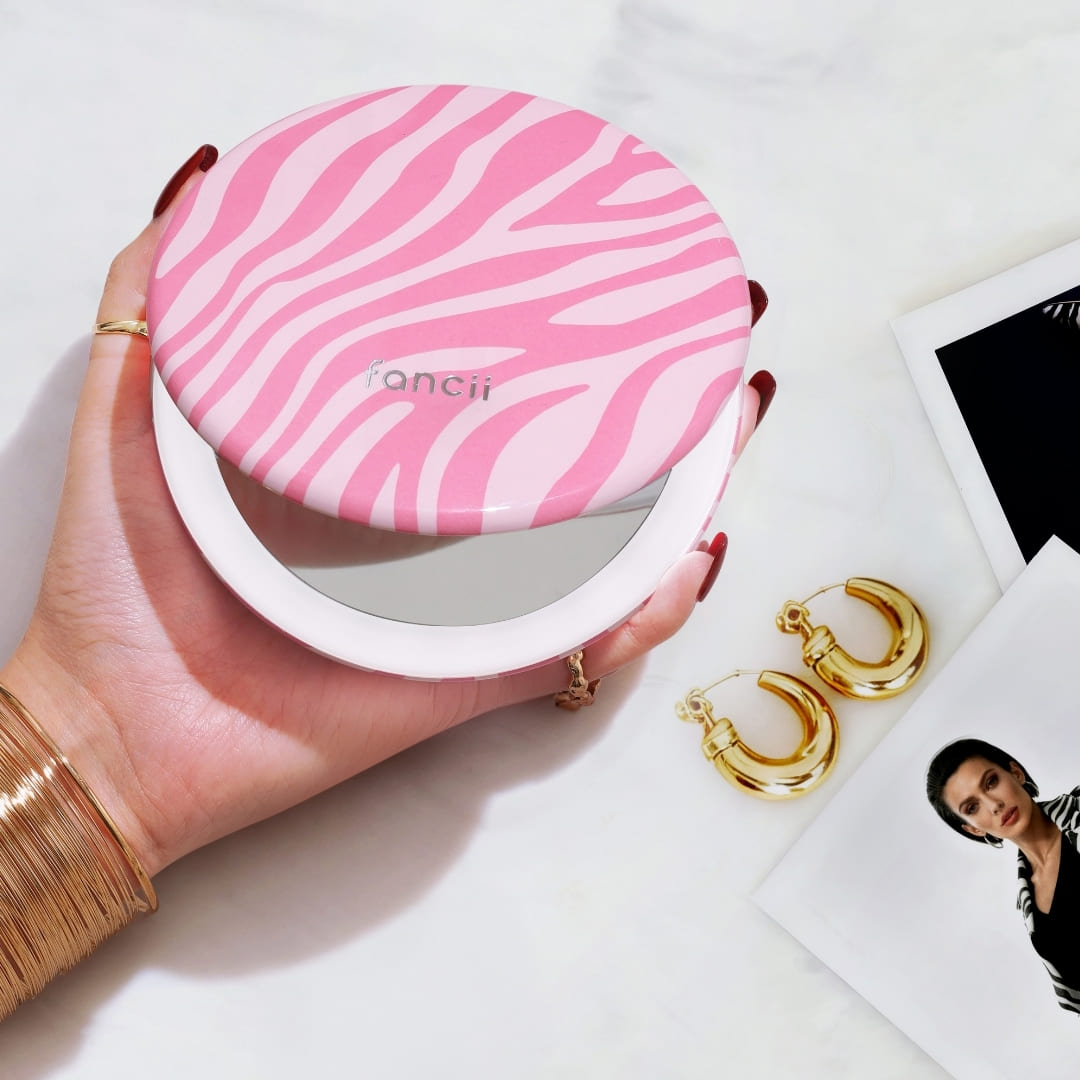 Taylor LED Compact Mirror